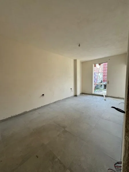 Tirane, shitet apartament 1+1+Ballkon Kati 8, 74 m² 118.000 € (5MAJI)