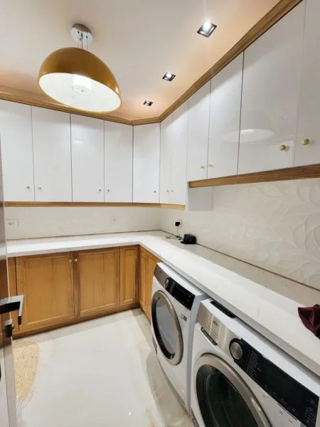 Tirane, shitet apartament+verande | Penthouse 5+1+Aneks+Ballkon Kati 10, 436 m² 1.500.000 € (Kompleksi Square 21)