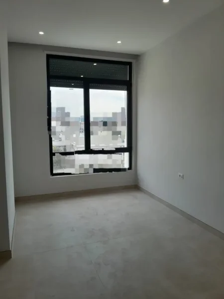 Tirane, jepet me qera zyre Kati 1, 115 m² 800 € (drritan hoxha)