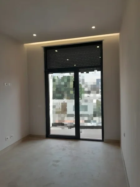 Tirane, jepet me qera zyre Kati 1, 115 m² 800 € (drritan hoxha)