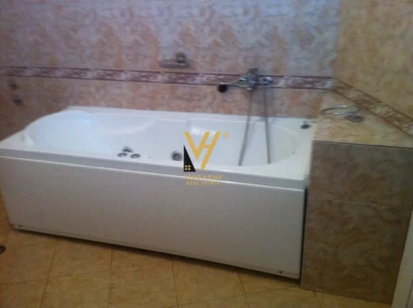 Tirane, jepet me qera Vile 3 Katshe Kati 0, 565 m² 2.500 € (QYTET STUDENTI)