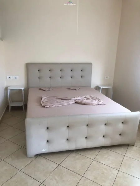 Tirane, jepet me qera apartament 2+1 Kati 3, 90 m² 600 € (DON BOSKO)
