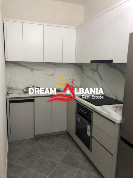 Tirane, jepet me qera apartament 2+1 Kati 2, 92 m² 700 € (Rruga Jordan Misja)