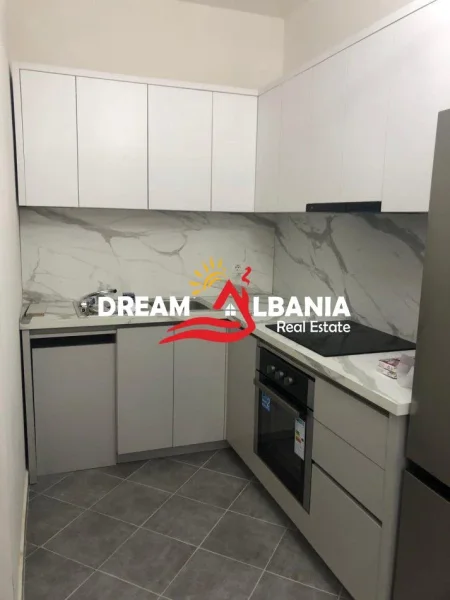 Tirane, jepet me qera apartament 2+1 Kati 2, 92 m² 700 € (Rruga Jordan Misja)