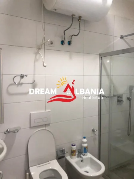Tirane, jepet me qera apartament 2+1 Kati 2, 92 m² 700 € (Rruga Jordan Misja)