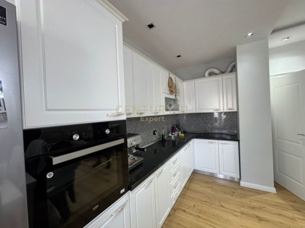Tirane, jepet me qera apartament 2+1 Kati 2, 125 m² 600 € (rruga e elbasanit)