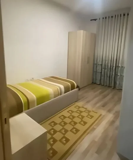 Tirane, jepet me qera apartament 2+1 Kati 7, 120 m² 550 € (Astir)
