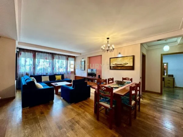 Tirane, jepet me qera apartament 3+1 Kati 5, 160 m² 1.000 € (rruga e elbasanit)