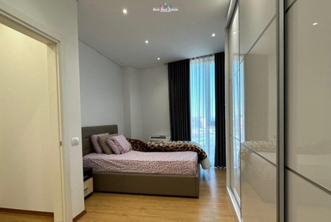 Tirane, jepet me qera apartament 2+1 Kati 7, 134 m² 1.100 € (rruga e kavajes)