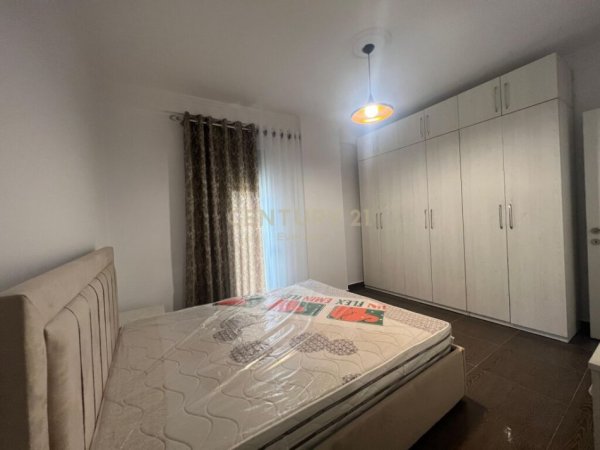 Tirane, jepet me qera apartament 2+1 Kati 4, 119 m² 1.000 € (rruga e elbasanit)