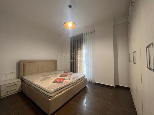 Tirane, jepet me qera apartament 2+1 Kati 4, 119 m² 1.000 € (rruga e elbasanit)