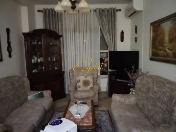 Tirane, jepet me qera apartament 2+1 Kati 5, 80 m² 600 € (STACIONI TRENIT)