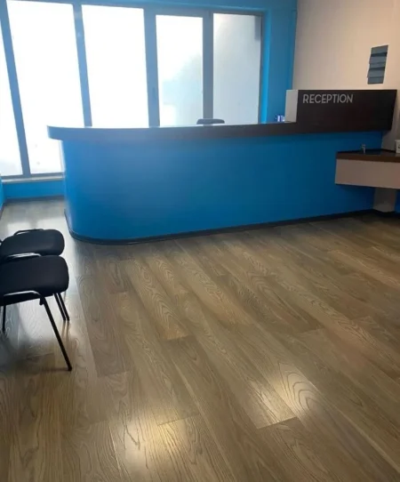 Tirane, jepet me qera ambjent biznesi Kati 1, 288 m² 3.000 € (Rruga e Dibres)