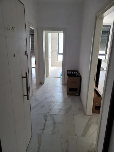 Tirane, jepet me qera zyre Kati 2, 75 m² 700 € (dritan hoxha)