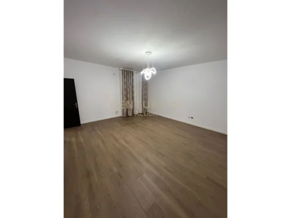 Tirane, jepet me qera apartament 1+1 Kati 2, 70 m² 350 € (Misto Mame)