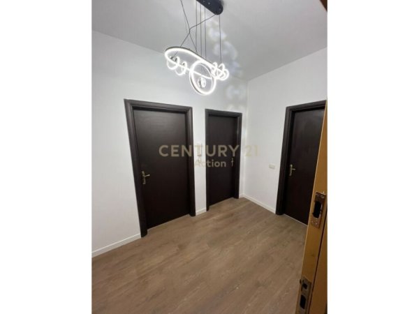Tirane, jepet me qera apartament 1+1 Kati 2, 70 m² 350 € (Misto Mame)