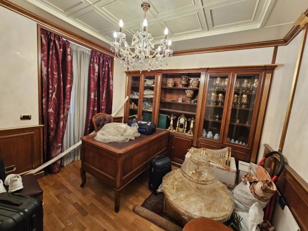 Tirane, shitet 2+1 Kati 6, 95 m² 250.000 € (PAZARI I RI)