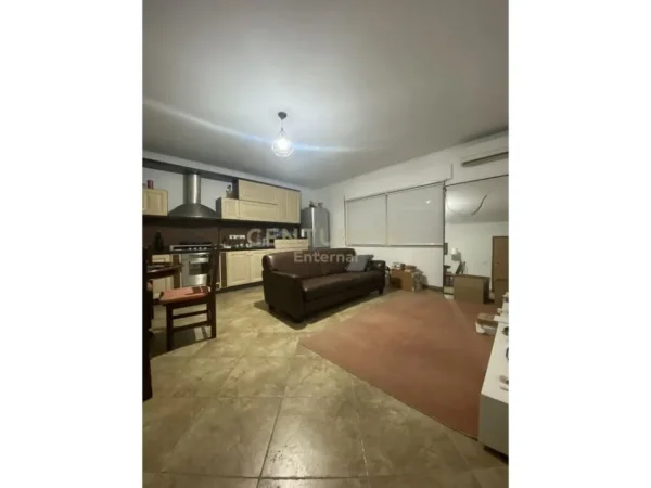 Tirane, shes apartament 1+1 , 75 m² 128.000 € (Kopshti Botanik Zoologjik)