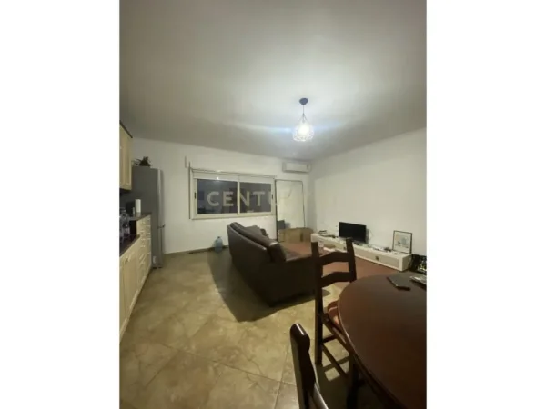 Tirane, shes apartament 1+1 , 75 m² 128.000 € (Kopshti Botanik Zoologjik)