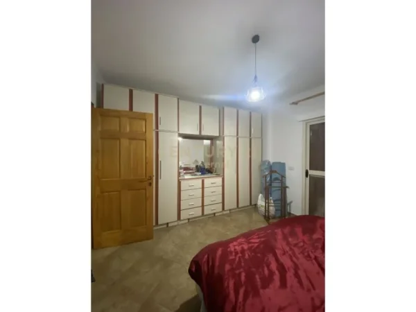 Tirane, shes apartament 1+1 , 75 m² 128.000 € (Kopshti Botanik Zoologjik)