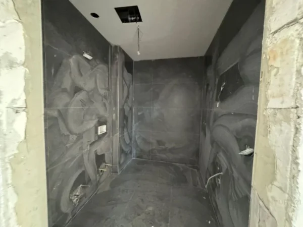 Tirane, jap me qera zyre , 124 m² 1.400 € (Lake View Residences, Liqeni i Tiranës)