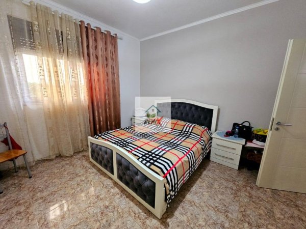 Durres, shitet Vile 3 Katshe Kati 4, 535 m² 400.000 € 