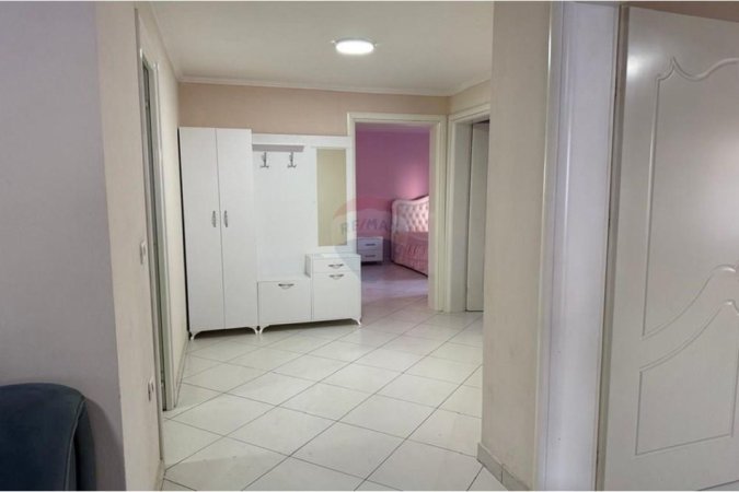 Tirane, jepet me qera apartament 2+1 Kati 1, 130 m² 600 € (Don Bosko)