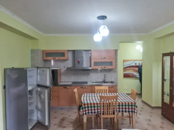Tirane, jepet me qera 2+1 Kati 2, 78 m² 550 € (Rruga e Durresit (Rruga Mihal Duri ))