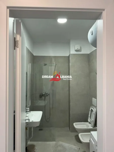 Tirane, apartament 1+1+Ballkon Kati 6, 65 m² (Prane Bulevardit te Ri)