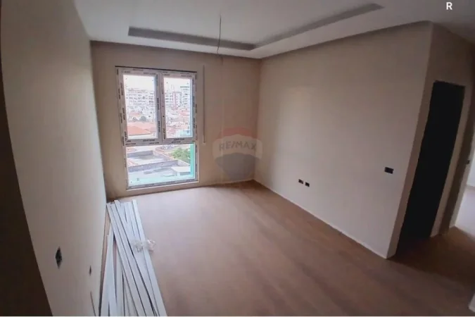 Tirane, shitet apartament 1+1 Kati 4, 53 m² 105.600 € (Treni - Bulevardi i Ri, Shqipëri)