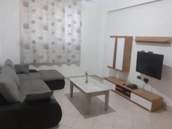 Tirane, shitet 1+1 Kati 1, 71 m² 80.000 € (fresk)