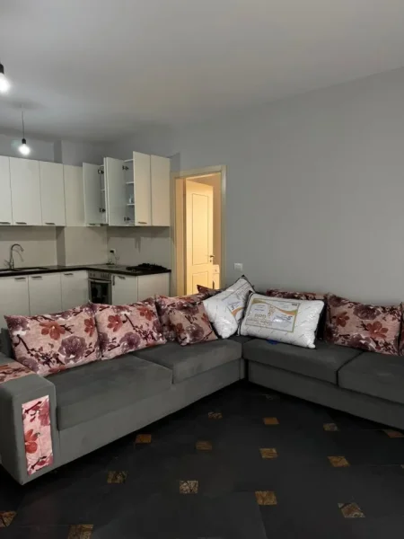 Tirane, jepet me qera apartament 2+1+Ballkon Kati 6, 128 m² 430 € (Astir , prapa casa italias)