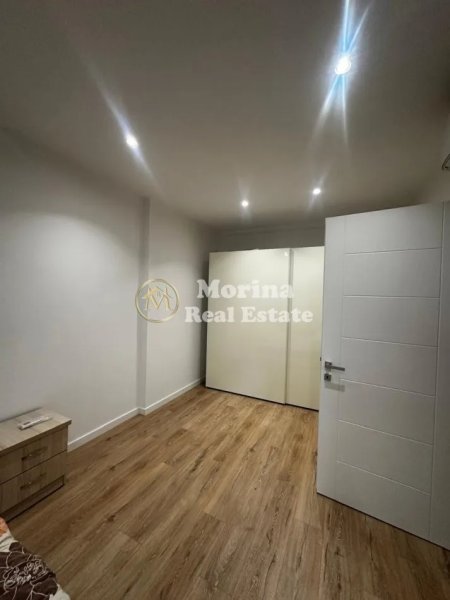 Tirane, jepet me qera apartament 2+1 Kati 4, 106 m² 700 € (Rruga Xhanfize Keko)