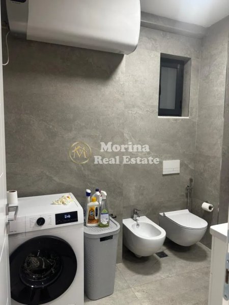Tirane, jepet me qera apartament 2+1 Kati 4, 106 m² 700 € (Rruga Xhanfize Keko)