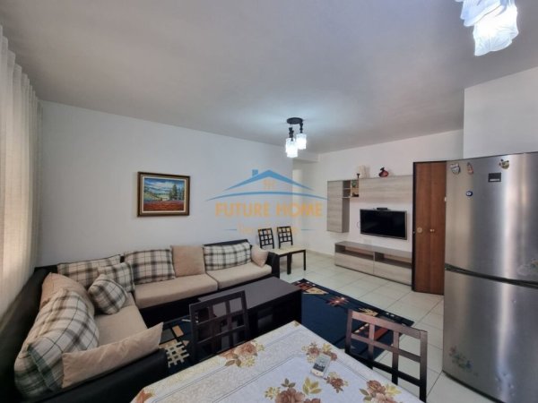 Tirane, jepet me qera apartament 2+1+Aneks+Ballkon Kati 4, 87 m² 520 € (Yzberisht)