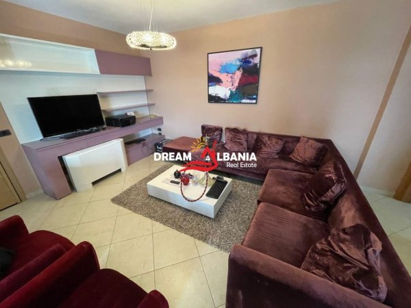 Tirane, apartament 3+1+Aneks Kati 9, 140 m² ne zonen e Bllokut (ID 4231233)