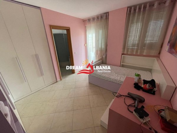 Tirane, apartament 3+1+Aneks Kati 9, 140 m² ne zonen e Bllokut (ID 4231233)