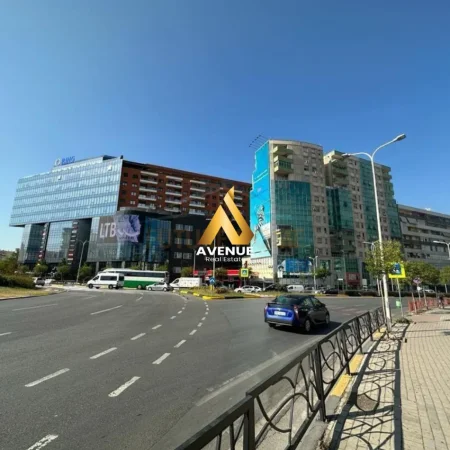 Tirane, jepet me qera apartament 2+1+Ballkon Kati 6, 100 m² 1.000 € (Rruga Dritan Hoxha) Zogu i Zi