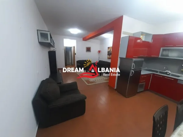 Tirane, shitet apartament 2+1+Ballkon Kati 2, 117 m² 210.600 € (Tek Kopshti Zoologjik, perballe Liqeni Artificial)