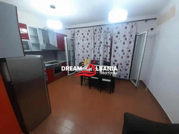 Tirane, shitet apartament 2+1+Ballkon Kati 2, 117 m² 210.600 € (Tek Kopshti Zoologjik, perballe Liqeni Artificial)