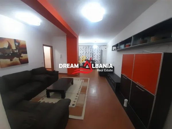 Tirane, shitet apartament 2+1+Ballkon Kati 2, 117 m² 210.600 € (Tek Kopshti Zoologjik, perballe Liqeni Artificial)
