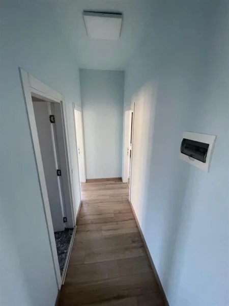 Tirane, shitet apartament 2+1+Ballkon Kati 2, 110 m² 260.000 € (Square 21)