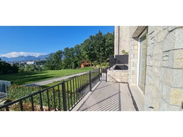 Tirane, shitet VILE, 500 m² 950.000 € (Secret Garden Residence, TEG)