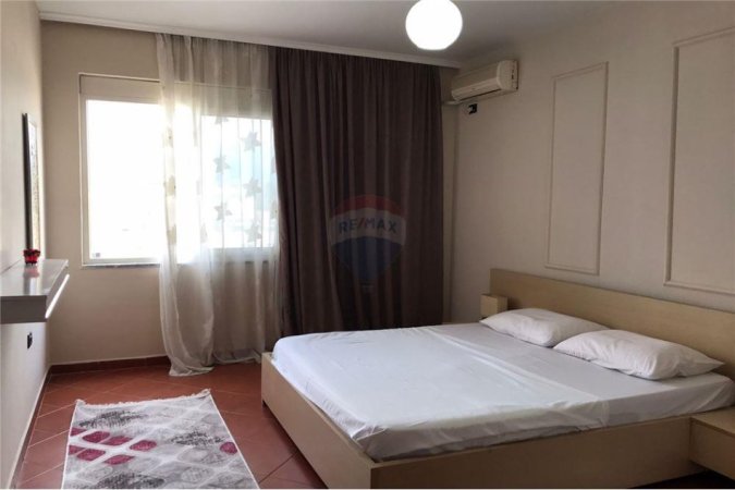 Tirane, jepet me qera 2+1 Kati 7, 82 m² 750 € (Rruga Sami Frasheri)