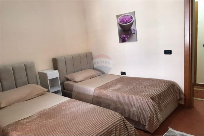 Tirane, jepet me qera 2+1 Kati 7, 82 m² 750 € (Rruga Sami Frasheri)
