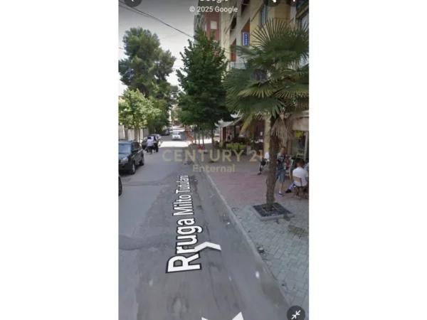 Tirane, shes apartament 2+1 , 110 m² 290.000 € (Ish Blloku)