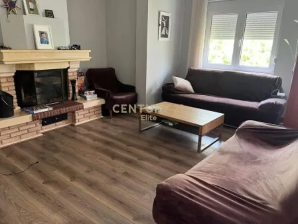 Tirane, shes Vile , 500 m² 1.195.000 € (Rruga e Elbasanit)