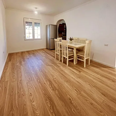 Tirane, shitet apartament 1+1 , 70 m² 135.000 € (Myslym Shyri)
