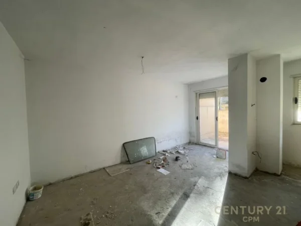 Tirane, shes apartament 1+1 , 52 m² 110.000 € (Liqeni i Thatë)