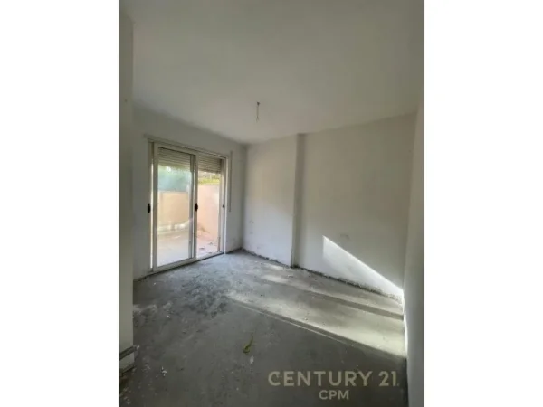 Tirane, shes apartament 1+1 , 52 m² 110.000 € (Liqeni i Thatë)